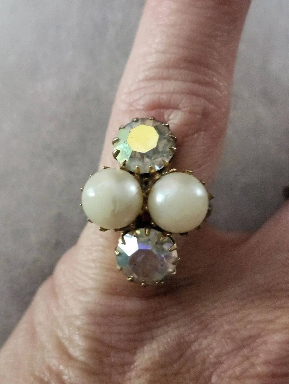 Vtg Faux Pearl and Aurora Crystal Cluster Ring